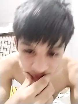 Snapshot of cachondo777t chatting on 12-15-25, 08:51 cachondo777t online show from 12-15-25, 08:51