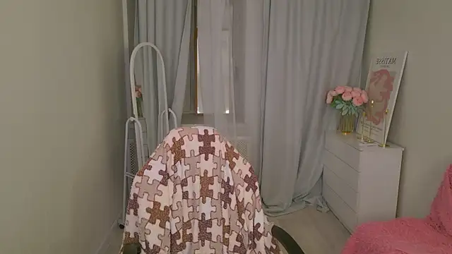 LovelyJessie online show from 11-17-25, 01:39