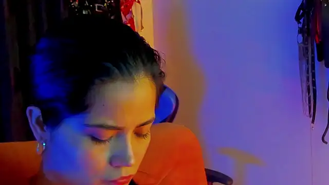 scarlet-kennedy98 online show from 09-24-25, 08:45