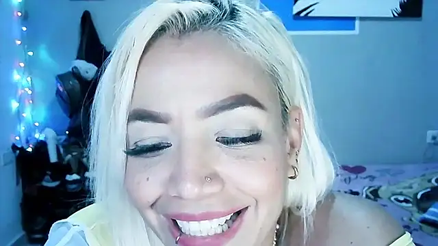 Snapshot of LuCKy_JoK chatting on 02-08-25, 06:55 LuCKy JoK online show from 02-08-25, 06:55