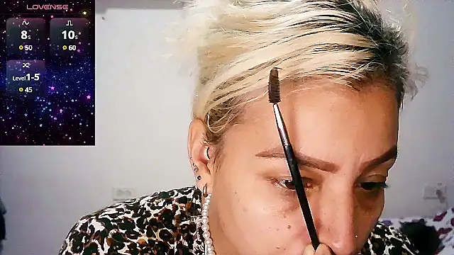 Snapshot of LuCKy_JoK chatting on 03-03-25, 01:42 LuCKy JoK online show from 03-03-25, 01:42