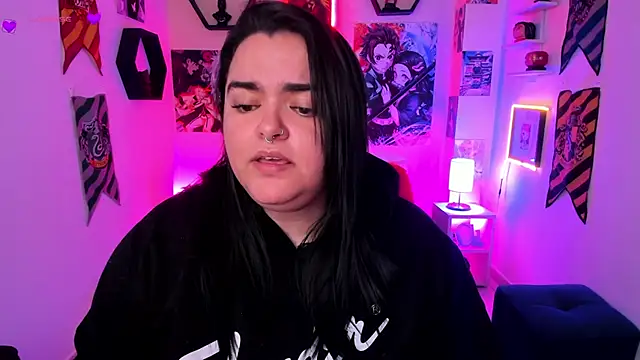 Snapshot of Luise_Meyrink chatting on 12-22-24, 03:33 Luise Meyrink online show from 12-22-24, 03:33