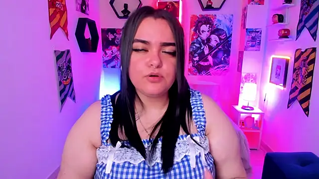 Snapshot of Luise_Meyrink chatting on 01-05-25, 05:51 Luise Meyrink online show from 01-05-25, 05:51