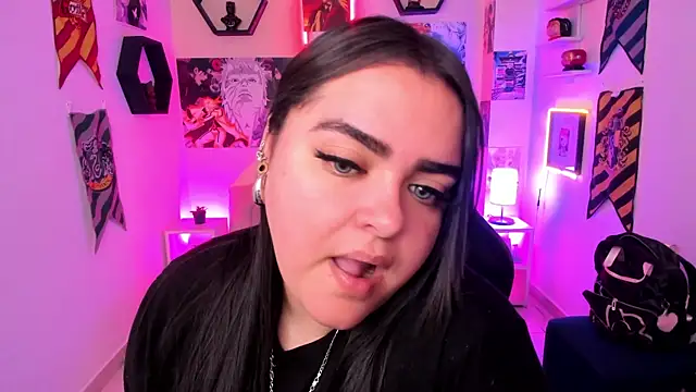 Snapshot of Luise_Meyrink chatting on 01-31-25, 05:09 Luise Meyrink online show from 01-31-25, 05:09