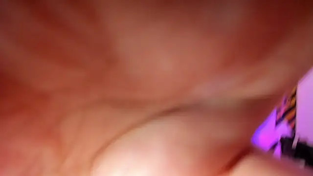 Snapshot of Luise_Meyrink chatting on 02-06-25, 02:11 Luise Meyrink online show from 02-06-25, 02:11