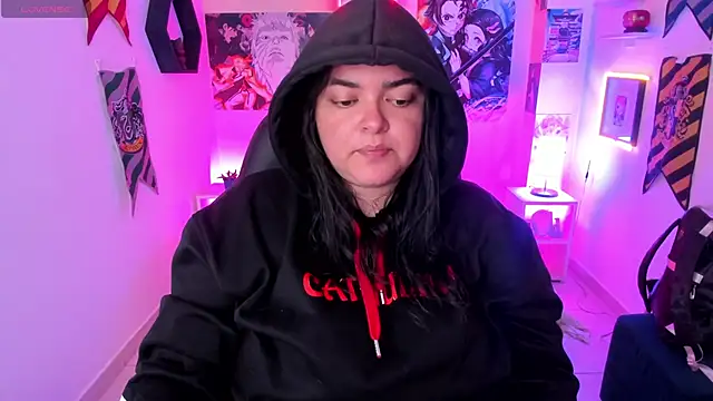 Snapshot of Luise_Meyrink chatting on 02-11-25, 02:25 Luise Meyrink online show from 02-11-25, 02:25