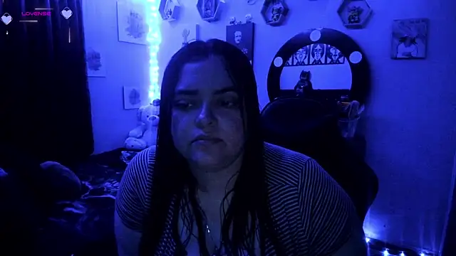 Snapshot of Luise_Meyrink chatting on 02-23-25, 06:17 Luise Meyrink online show from 02-23-25, 06:17