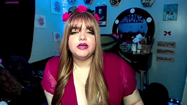 Snapshot of Luise_Meyrink chatting on 03-11-25, 07:04 Luise Meyrink online show from 03-11-25, 07:04