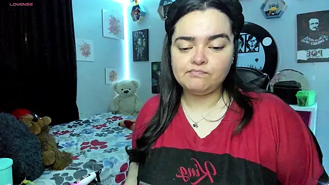 Snapshot of Luise_Meyrink chatting on 09-25-25, 02:04 Luise Meyrink online show from 09-25-25, 02:04