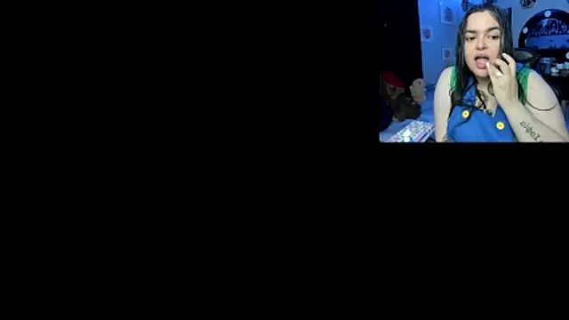 Snapshot of Luise_Meyrink chatting on 10-29-25, 03:20 Luise Meyrink online show from 10-29-25, 03:20