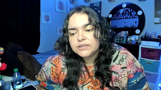 Snapshot of Luise_Meyrink chatting on 11-07-25, 03:06 Luise Meyrink online show from 11-07-25, 03:06