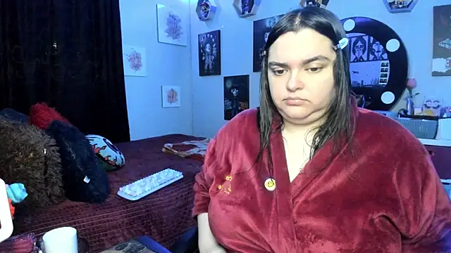 Snapshot of Luise_Meyrink chatting on 02-22-26, 02:56 Luise Meyrink online show from 02-22-26, 02:56