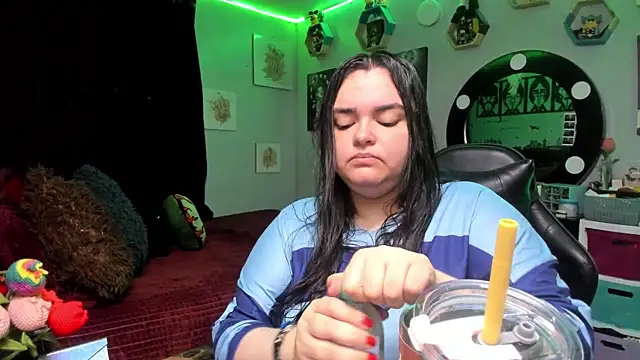 Snapshot of Luise_Meyrink chatting on 02-28-26, 01:39 Luise Meyrink online show from 02-28-26, 01:39