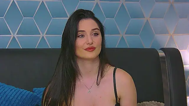 KassieWeins online show from 10-13-25, 06:19