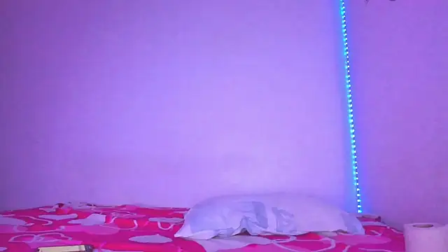 Snapshot of kimbaileys chatting on 12-24-24, 05:05 kimbaileys online show from 12-24-24, 05:05