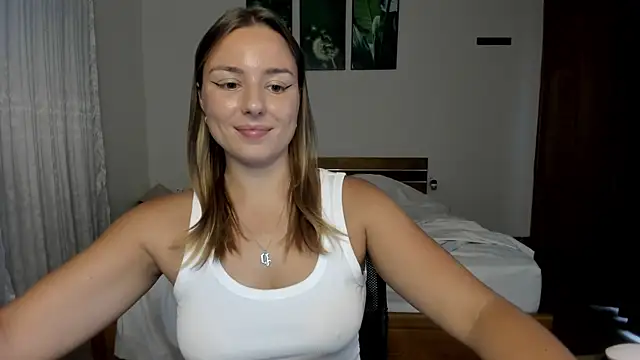 Snapshot of ThreeshaWhite chatting on 06-25-26, 05:12 ThreeshaWhite online show from 06-25-26, 05:12