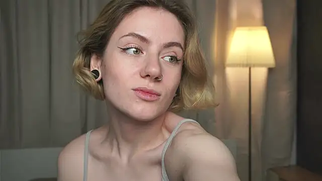 PixieMeow  online show from 03-16-25, 05:17