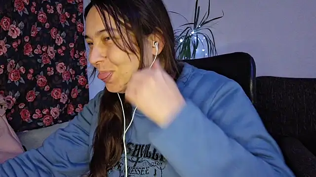 Cyndee Winter online show from 12-22-25, 10:07