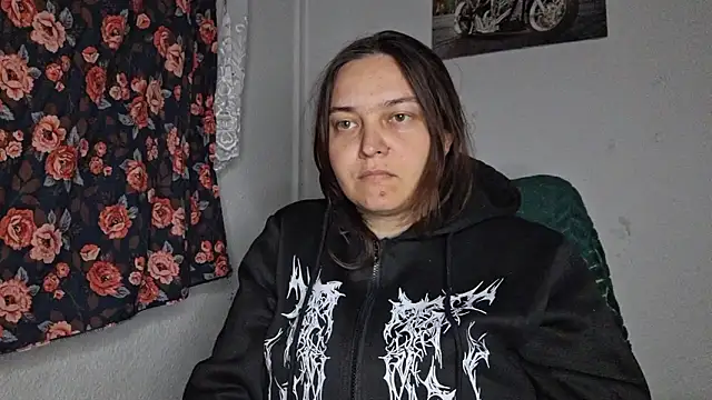 Cyndee Winter online show from 04-11-26, 06:34