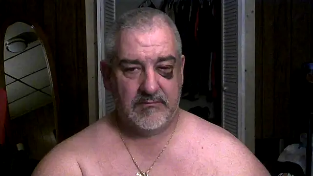 Snapshot of fire193 chatting on 12-14-25, 01:11 fire193 online show from 12-14-25, 01:11