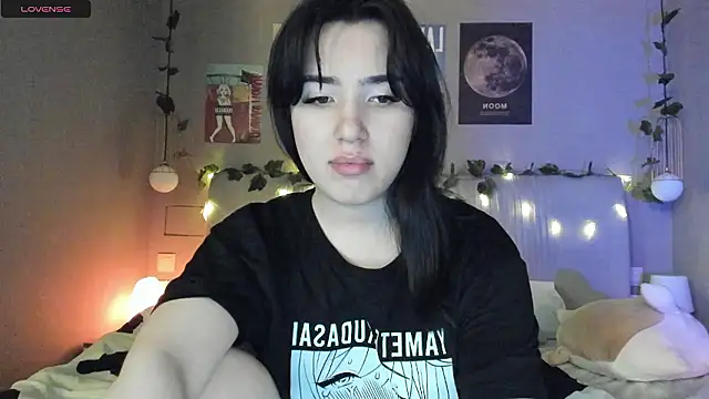 Snapshot of Anisawithlove chatting on 12-06-24, 05:00 Anisawithlove online show from 12-06-24, 05:00