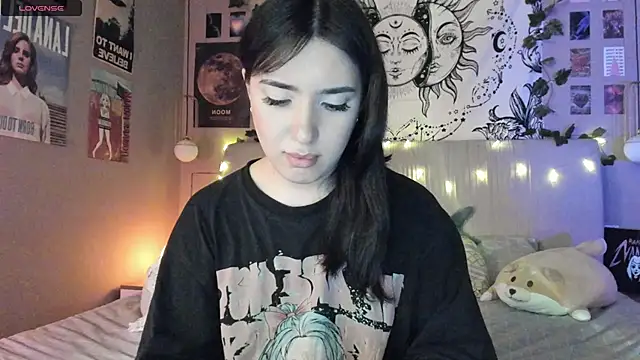 Snapshot of Anisawithlove chatting on 01-15-25, 04:54 Anisawithlove online show from 01-15-25, 04:54