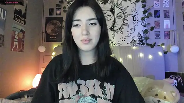 Snapshot of Anisawithlove chatting on 01-17-25, 05:08 Anisawithlove online show from 01-17-25, 05:08