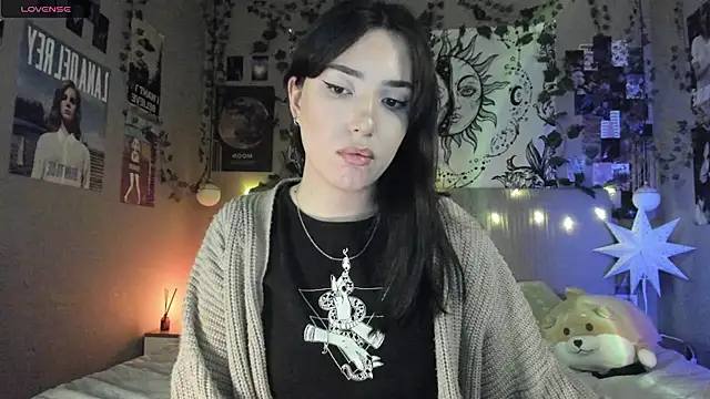 Snapshot of Anisawithlove chatting on 02-25-25, 05:36 Anisawithlove online show from 02-25-25, 05:36