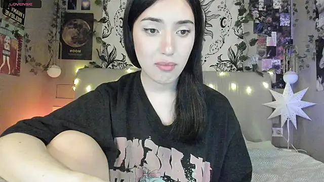 Snapshot of Anisawithlove chatting on 03-10-25, 07:29 Anisawithlove online show from 03-10-25, 07:29