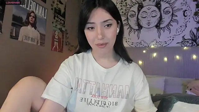 Snapshot of Anisawithlove chatting on 03-15-25, 03:27 Anisawithlove online show from 03-15-25, 03:27