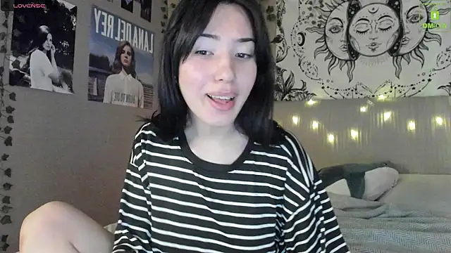 Snapshot of Anisawithlove chatting on 03-19-25, 10:09 Anisawithlove online show from 03-19-25, 10:09