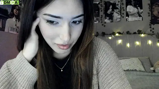 Snapshot of Anisawithlove chatting on 10-19-25, 10:27 Anisawithlove online show from 10-19-25, 10:27