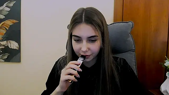 Lili magic online show from 02-08-25, 03:42