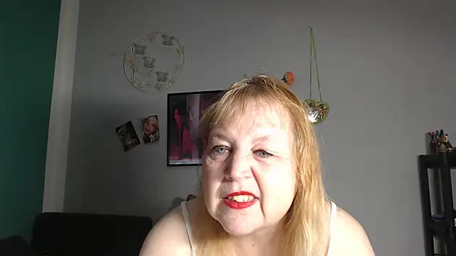 Blasflittchen online show from 04-21-26, 09:59