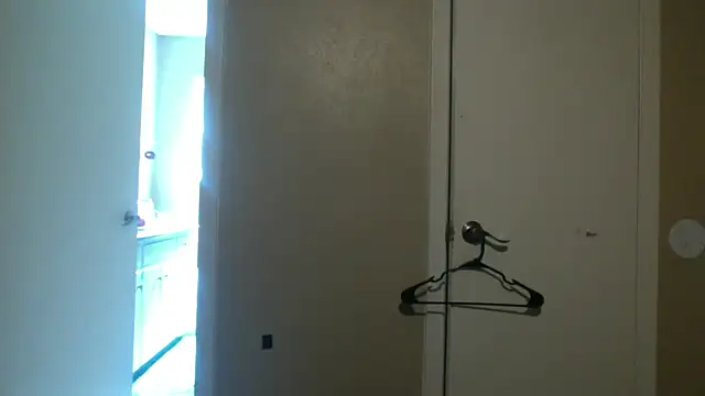 Snapshot of bella8769 chatting on 02-25-26, 07:23 bella8769 online show from 02-25-26, 07:23