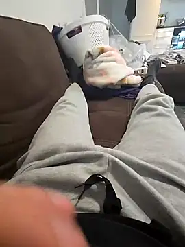 Snapshot of Daddyslegacy chatting on 12-17-25, 12:22 Daddyslegacy online show from 12-17-25, 12:22