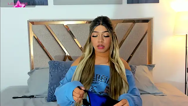 Snapshot of Hanz_sex chatting on 03-19-25, 12:37 Hanz sex online show from 03-19-25, 12:37