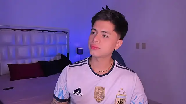 Niicky1  online show from 01-06-25, 08:28