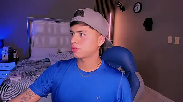 Niicky1  online show from 03-10-25, 08:56