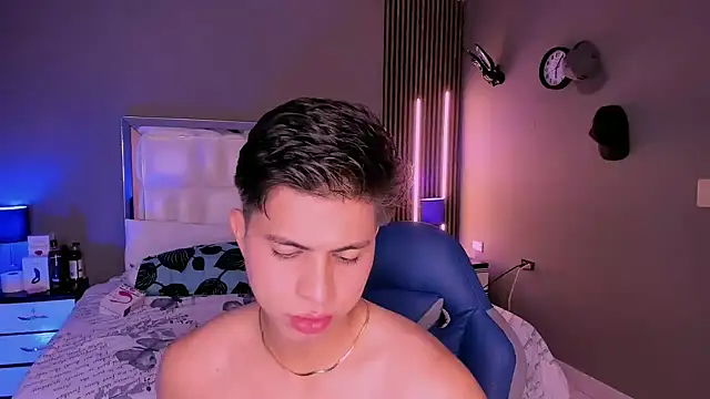 Niicky1  online show from 03-21-25, 09:45