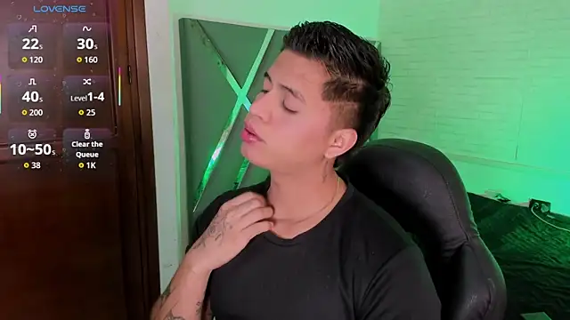 Niicky1  online show from 12-20-25, 09:00