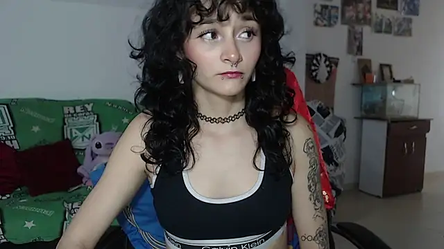 kitty22  online show from 12-13-24, 03:00