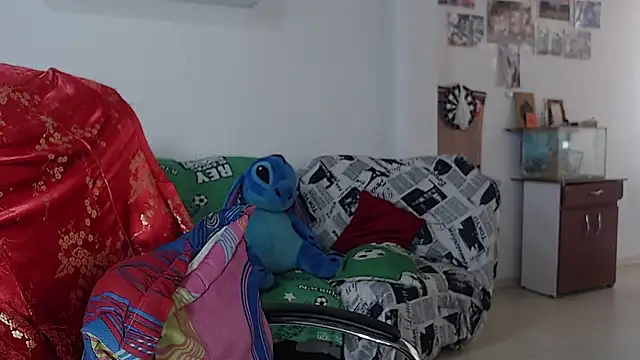 kitty22  online show from 12-14-24, 01:59