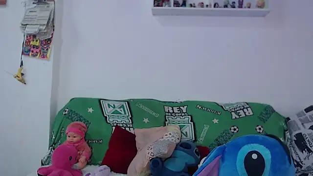 kitty22  online show from 12-24-24, 02:01