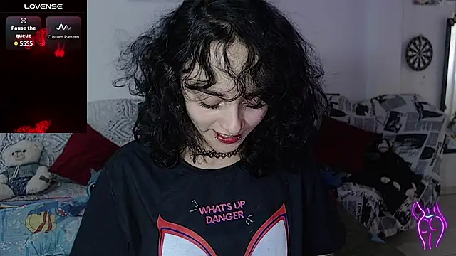 kitty22  online show from 02-11-25, 03:18