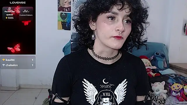 kitty22  online show from 09-26-25, 02:43