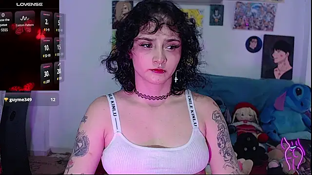 kitty22  online show from 11-08-25, 07:23