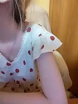 Elza kom online show from 01-19-25, 09:11