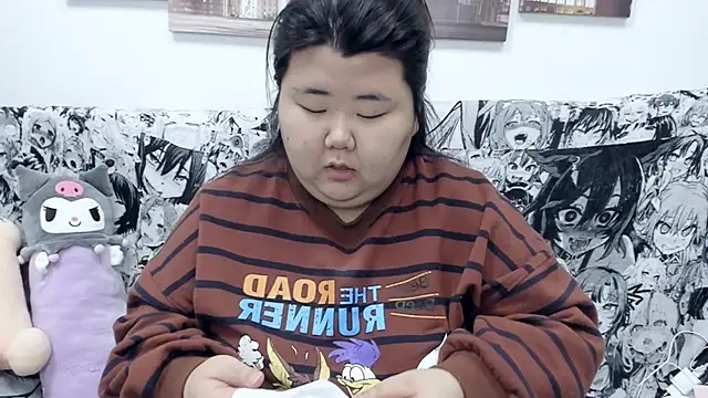 Snapshot of Nadine_asian chatting on 12-13-24, 08:41 Nadine asian online show from 12-13-24, 08:41