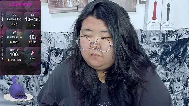 Snapshot of Nadine_asian chatting on 10-17-25, 08:17 Nadine asian online show from 10-17-25, 08:17